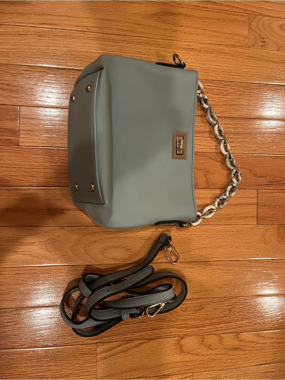 Women's Gray Chain-Handle Crossbody Bag - Stylish Everyday Carry